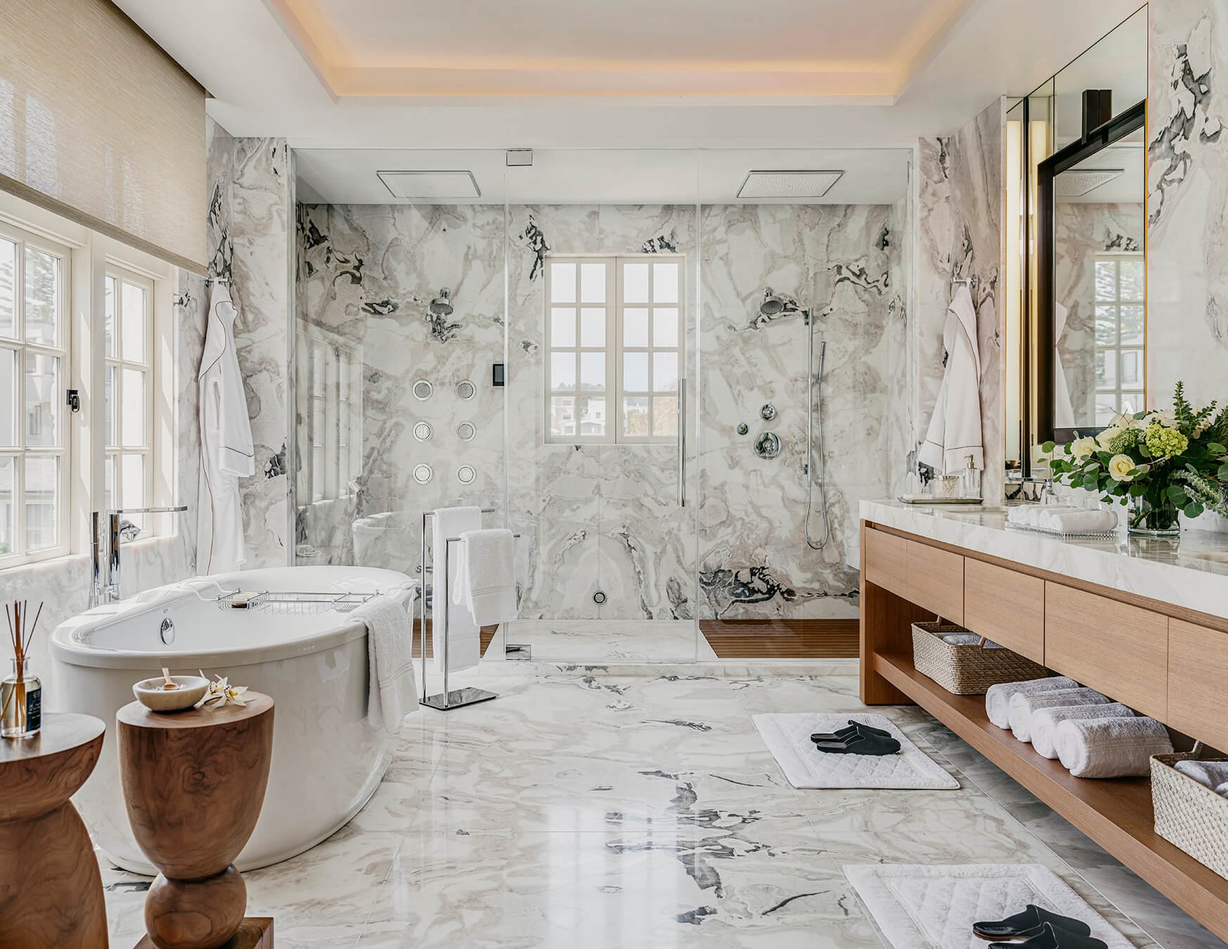 2_LarkspurBuilders_FDGDesign_PrimaryBath_Showcase